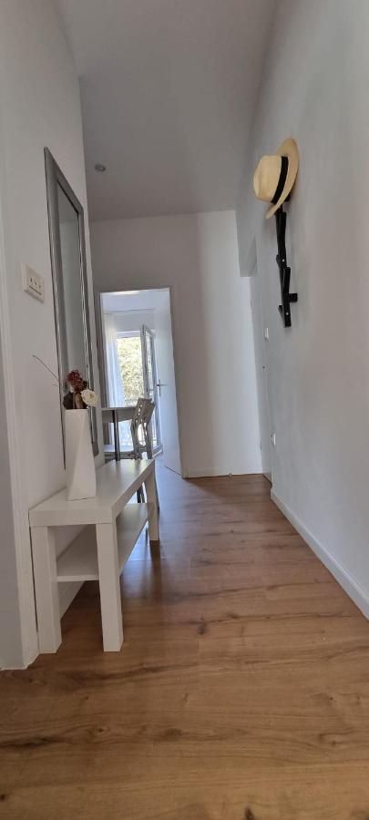 Apartment Matea Milna