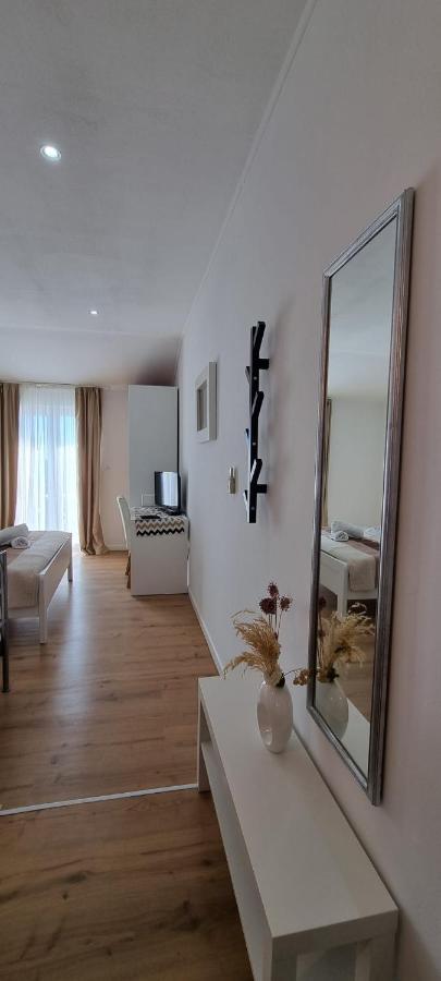Apartment Matea Milna *