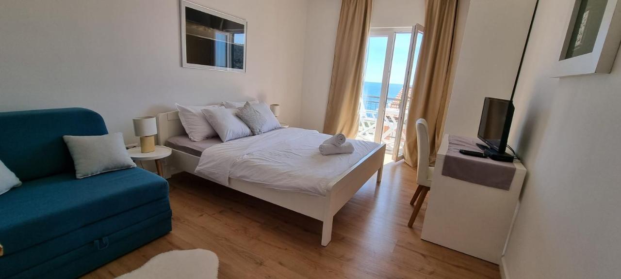 Apartment Matea Milna *