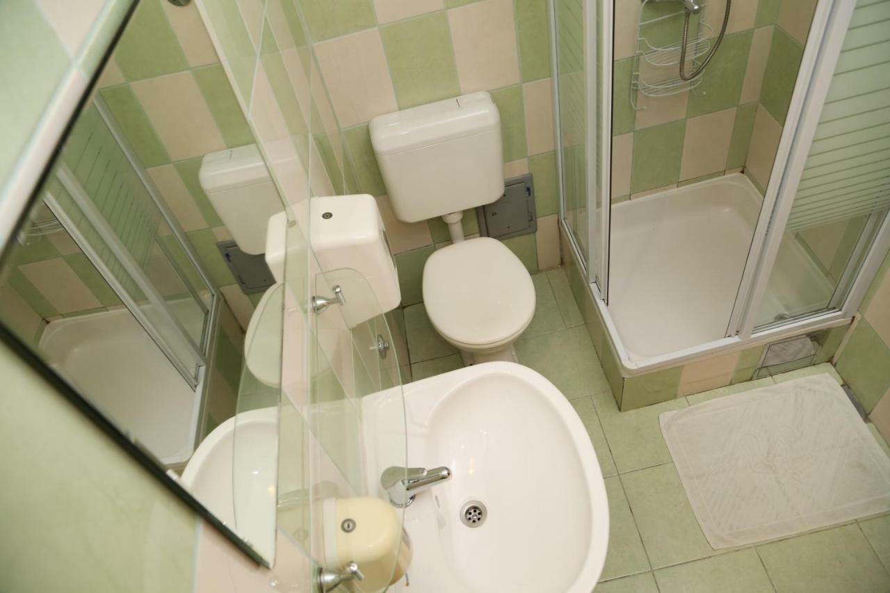 Matea Milna Apartman *
